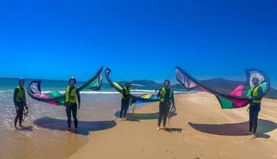 gruppen kite unterricht tarifa